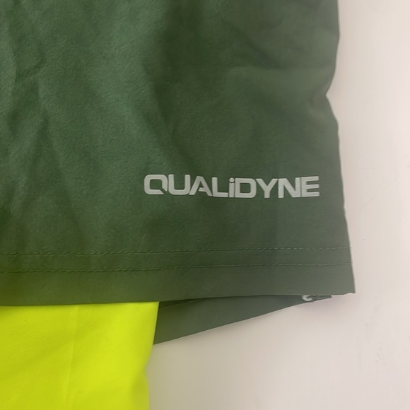 Qualidyne Mens shorts compression Green and Yellow Running Shorts drawcord NWT - Picture 3 of 8